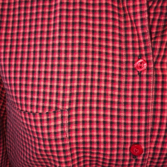 C.J BANKS SIZE LARGE FALL COLORED PLAID SHIRT POCKETS ON FRONT IN EUC - Picture 2 of 5